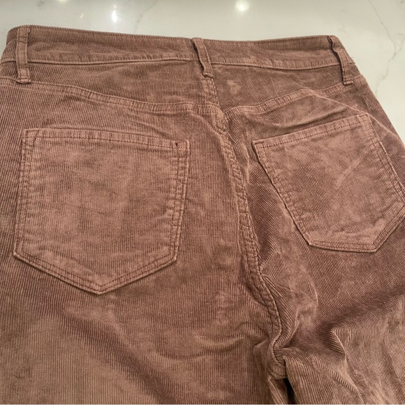 WORN ONCE! Old Navy Woman’s Higher High-Rise Flare Brown Corduroy Pants - Picture 11 of 15